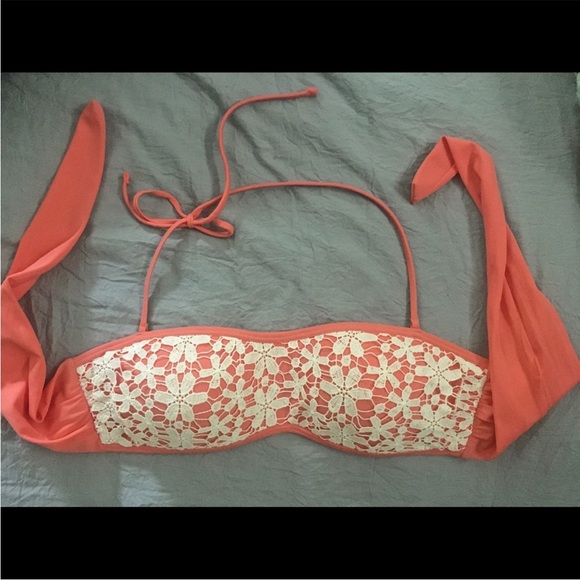 Aerie Coral and Ivory Crochet Bandeau Bikini 🌿 - Picture 3 of 5